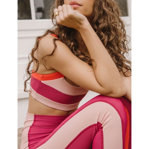 Beach Riot Pants - BEACH RIOT SPORT | Marlene Colorblock Top and Legging Set in Merlot | Size L & M